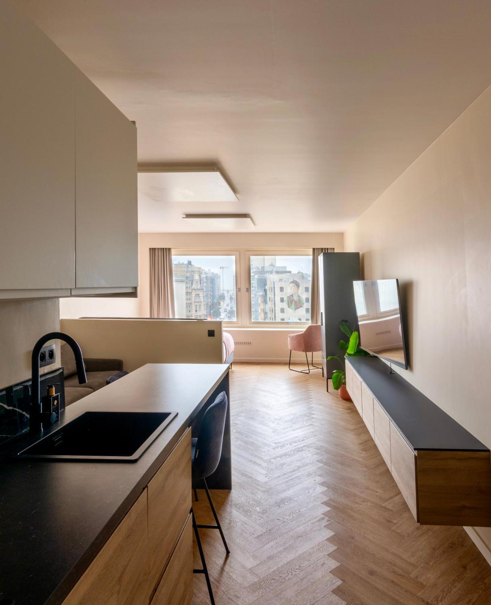 Studio By Aimee - 20M From The Beach & In City Centre! Oostende Ngoại thất bức ảnh